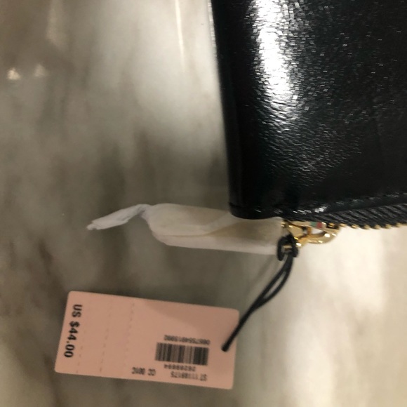 Victoria’s Secret black wallet. New with tags - Picture 6 of 6